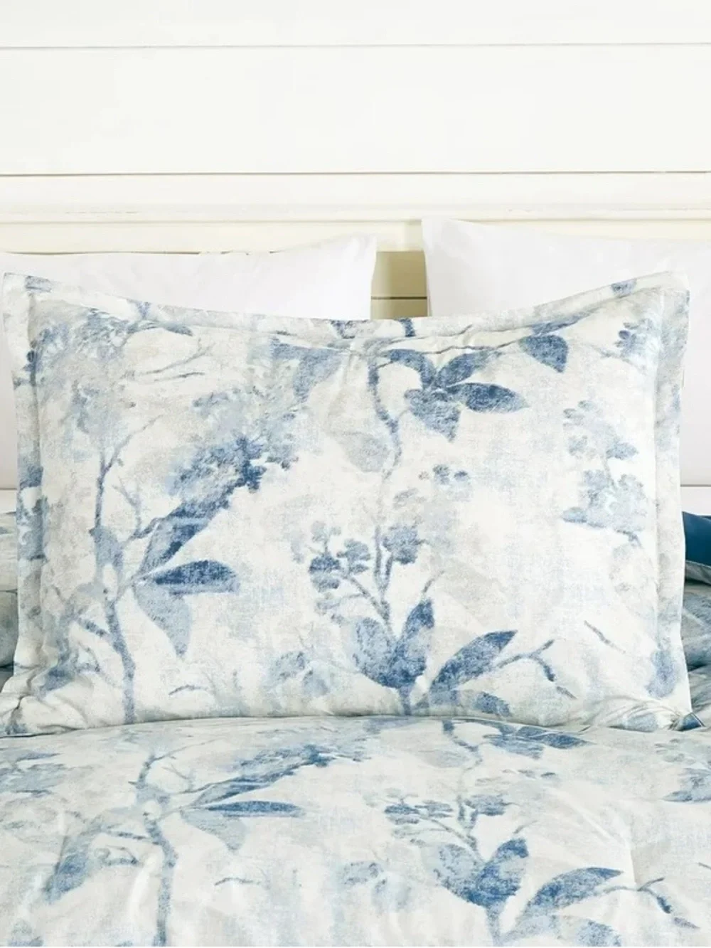 Blue Floral queen 3 piece Comforter Set